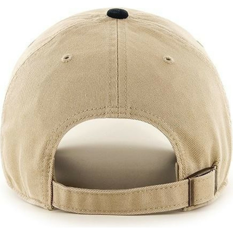 casquette-courbee-beige-avec-visiere-noire-new-york-yankees-mlb-clean-up-47-brand