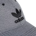 casquette-courbee-blanche-et-noire-avec-logo-noir-trefoil-primeknit-adidas