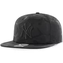 casquette-plate-camouflage-noire-snapback-new-york-yankees-mlb-captain-jigsaw-47-brand