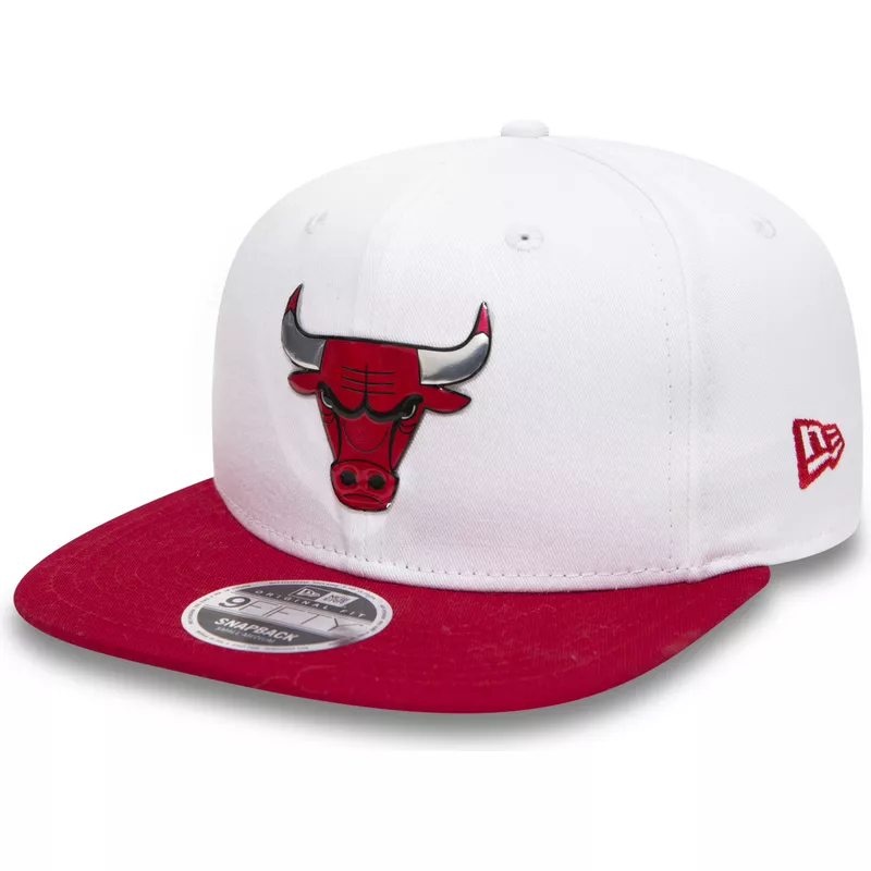 casquette-plate-blanche-snapback-avec-visiere-rouge-9fifty-logo-pack-chicago-bulls-nba-new-era