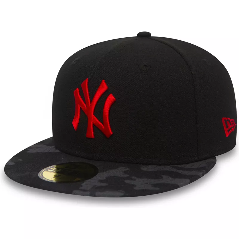 casquette-plate-noire-ajustee-avec-logo-rouge-59fifty-contrast-camo-new-york-yankees-mlb-new-era