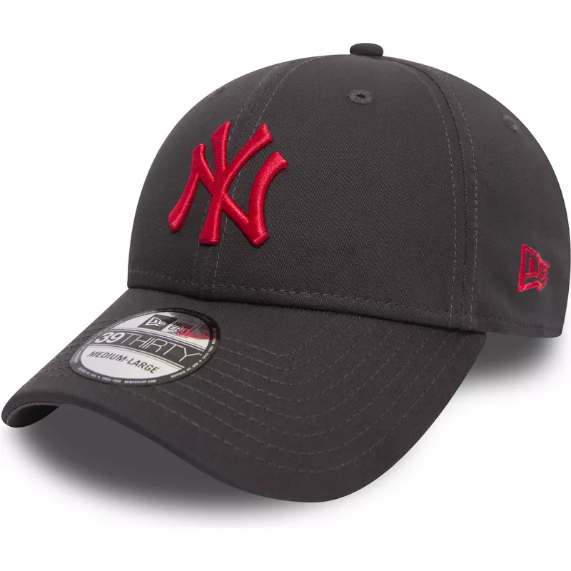 casquette-courbee-pierre-ajustee-avec-logo-rouge-39thirty-essential-league-new-york-yankees-mlb-new-era