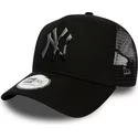 casquette-trucker-noire-avec-logo-camouflage-infill-a-frame-new-york-yankees-mlb-new-era