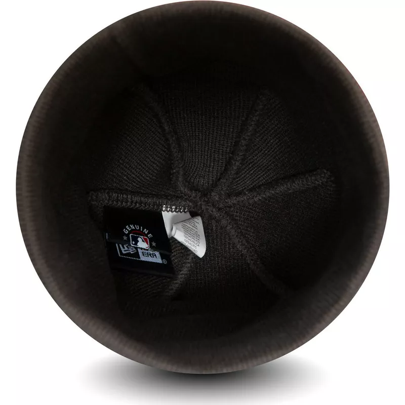 bonnet-gris-avec-logo-noir-skull-knit-league-essential-new-york-yankees-mlb-new-era