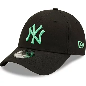 Casquette courbée noire ajustable avec logo vert 9FORTY League Essential New York Yankees MLB New Era