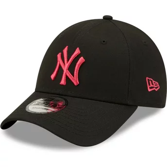 Casquette courbée noire snapback avec logo rose 9FORTY Black Base New York Yankees MLB New Era
