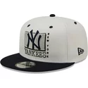 casquette-plate-blanche-et-noire-snapback-9fifty-white-crown-new-york-yankees-mlb-new-era