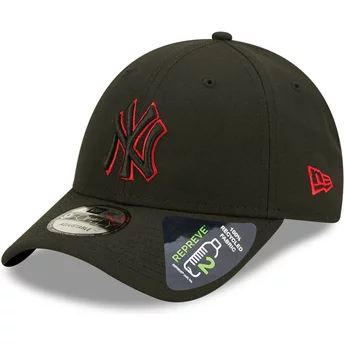 Casquette courbée noire snapback avec logo rouge 9FORTY Neon Pack REPREVE New York Yankees MLB New Era