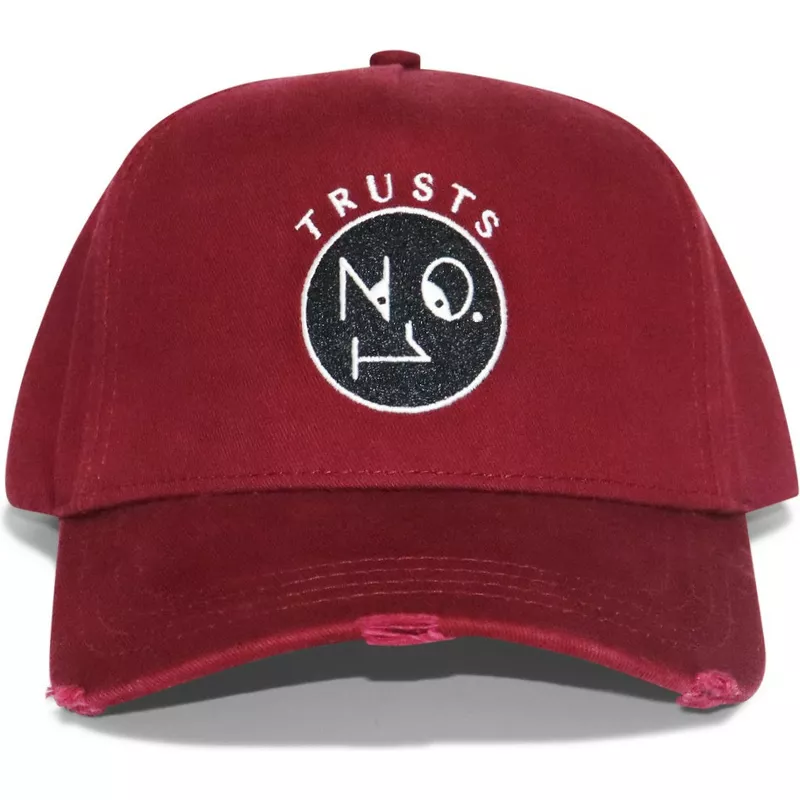 casquette-courbee-grenat-ajustable-trusts-no1-distressed-black-white-logo-the-no1-face