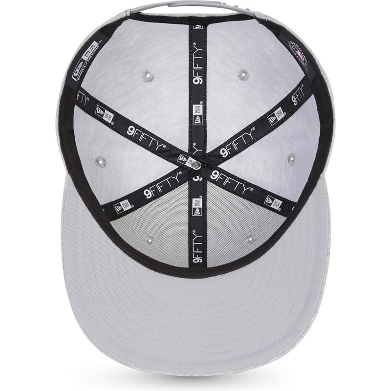 casquette-plate-grise-claire-snapback-9fifty-pull-medium-new-york-yankees-mlb-new-era