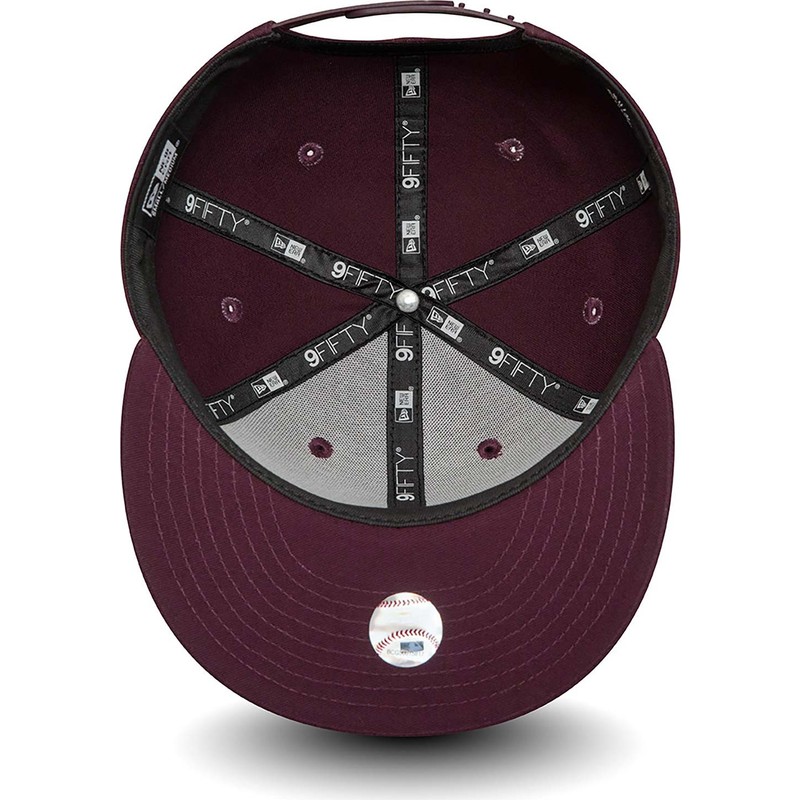 casquette-plate-grenat-snapback-9fifty-essential-new-york-yankees-mlb-new-era