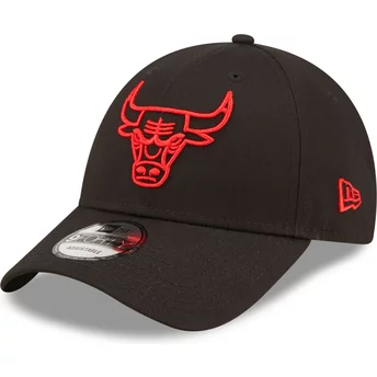 Casquette courbée noire ajustable avec logo rouge 9FORTY Neon Outline Chicago Bulls NBA New Era