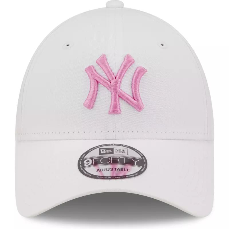 casquette-courbee-blanche-ajustable-avec-logo-rose-9forty-league-essential-new-york-yankees-mlb-new-era
