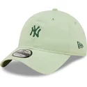 casquette-courbee-verte-claire-ajustable-avec-logo-vert-9twenty-mini-logo-new-york-yankees-mlb-new-era