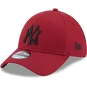 casquette-courbee-rouge-ajustee-avec-logo-bleu-marine-39thirty-comfort-new-york-yankees-mlb-new-era