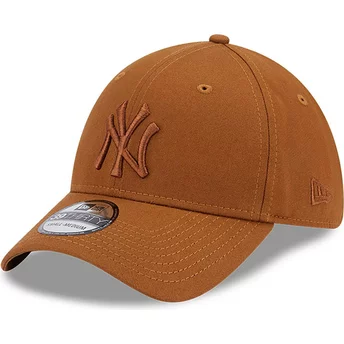 Casquette courbée marron ajustée avec logo marron 39THIRTY League Essential New York Yankees MLB New Era