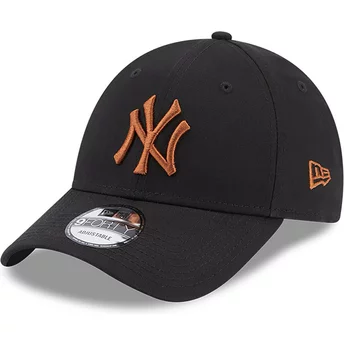 Casquette courbée noire ajustable avec logo marron 9FORTY League Essential New York Yankees MLB New Era