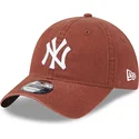 casquette-courbee-marron-ajustable-9twenty-league-essential-new-york-yankees-mlb-new-era