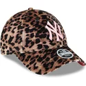 casquette-courbee-leopard-ajustable-avec-logo-rose-pour-femme-9forty-velour-new-york-yankees-mlb-new-era