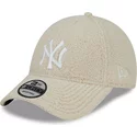 casquette-courbee-beige-ajustable-9forty-teddy-new-york-yankees-mlb-new-era
