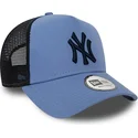 casquette-trucker-bleue-avec-logo-bleu-marine-a-frame-league-essential-new-york-yankees-mlb-new-era