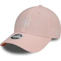 casquette-courbee-rose-ajustable-pour-femme-9forty-linen-new-york-yankees-mlb-new-era