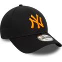 casquette-courbee-noire-ajustable-avec-logo-orange-9forty-league-essential-new-york-yankees-mlb-new-era