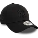 casquette-courbee-noire-ajustee-avec-logo-noir-39thirty-monochrome-new-york-yankees-mlb-new-era