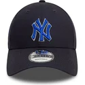 casquette-courbee-bleue-marine-ajustable-avec-logo-bleu-9forty-side-patch-new-york-yankees-mlb-new-era