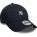 casquette-courbee-bleue-marine-ajustable-9forty-seersucker-new-york-yankees-mlb-new-era