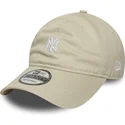 casquette-courbee-beige-ajustable-9twenty-mini-logo-new-york-yankees-mlb-new-era