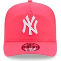 casquette-courbee-rose-ajustable-golfer-everyday-nylon-new-york-yankees-mlb-new-era