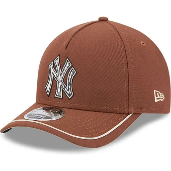 Casquette courbée marron snapback 9FORTY M-Crown A Frame Motorsport New York Yankees MLB New Era