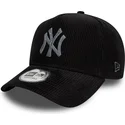 casquette-courbee-noire-ajustable-9forty-e-frame-cord-new-york-yankees-mlb-new-era