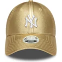 casquette-courbee-doree-ajustable-pour-femme-9forty-metallic-new-york-yankees-mlb-new-era