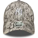 casquette-courbee-grise-ajustable-pour-femme-9forty-snake-new-york-yankees-mlb-new-era