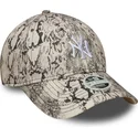 casquette-courbee-grise-ajustable-pour-femme-9forty-snake-new-york-yankees-mlb-new-era