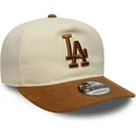 casquette-courbee-beige-et-marron-ajustable-9fifty-a-frame-suede-visor-los-angeles-dodgers-mlb-new-era