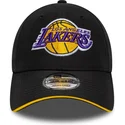 casquette-courbee-noire-ajustable-9forty-microfibre-los-angeles-lakers-nba-new-era