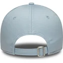 casquette-courbee-bleue-claire-ajustable-avec-logo-bleu-pour-femme-9forty-metallic-logo-los-angeles-dodgers-mlb-new-era