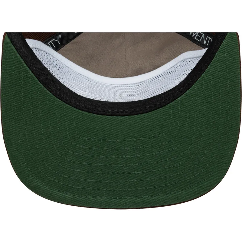 casquette-plate-marron-ajustable-19twenty-outdoor-graphic-new-era