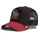 casquette-trucker-noire-et-rouge-chien-dobermann-beware-the-farm-goorin-bros