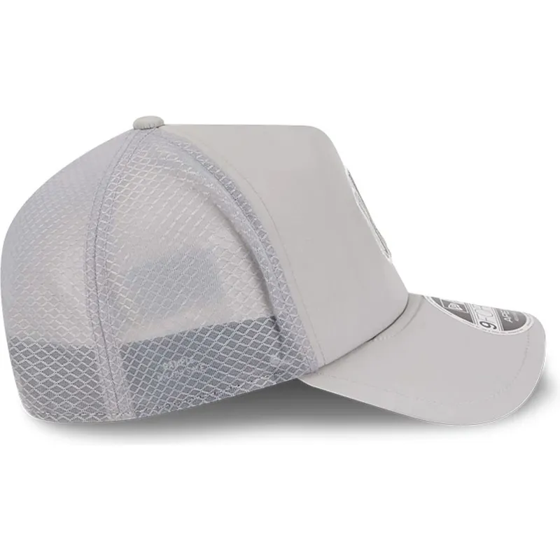 casquette-trucker-grise-avec-logo-grise-9forty-apex-batting-practice-new-york-yankees-mlb-new-era