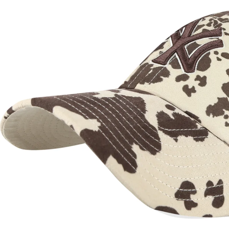 casquette-courbee-marron-ajustable-avec-logo-marron-clean-up-bessie-new-york-yankees-mlb-47-brand