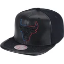 casquette-plate-noire-rouge-et-bleue-snapback-day-one-chicago-bulls-nba-mitchell-ness