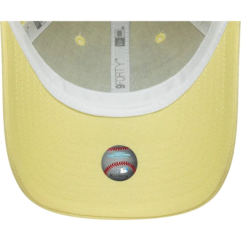 casquette-courbee-jaune-ajustable-avec-logo-jaune-9forty-team-outline-los-angeles-dodgers-mlb-new-era