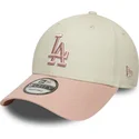 casquette-courbee-beige-et-rose-ajustable-avec-logo-rose-9forty-world-series-patch-los-angeles-dodgers-mlb-new-era