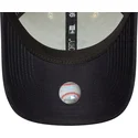 casquette-courbee-beige-et-bleue-marine-ajustable-avec-logo-bleu-marine-9forty-world-series-new-york-yankees-mlb-new-era
