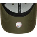 casquette-courbee-verte-ajustable-9forty-soft-cord-new-york-yankees-mlb-new-era