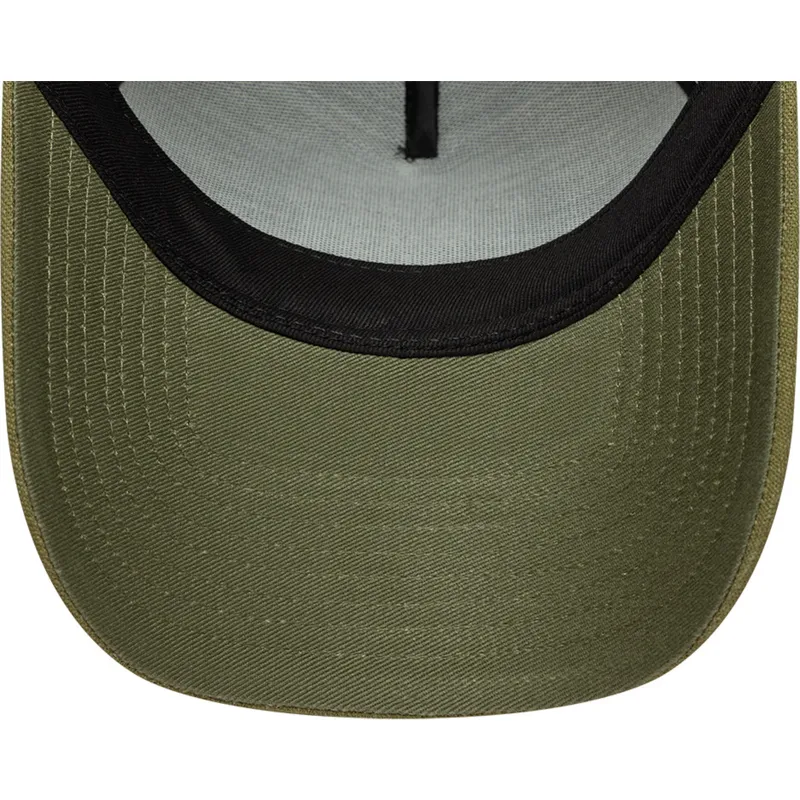 casquette-courbee-verte-snapback-e-frame-patch-linen-new-era